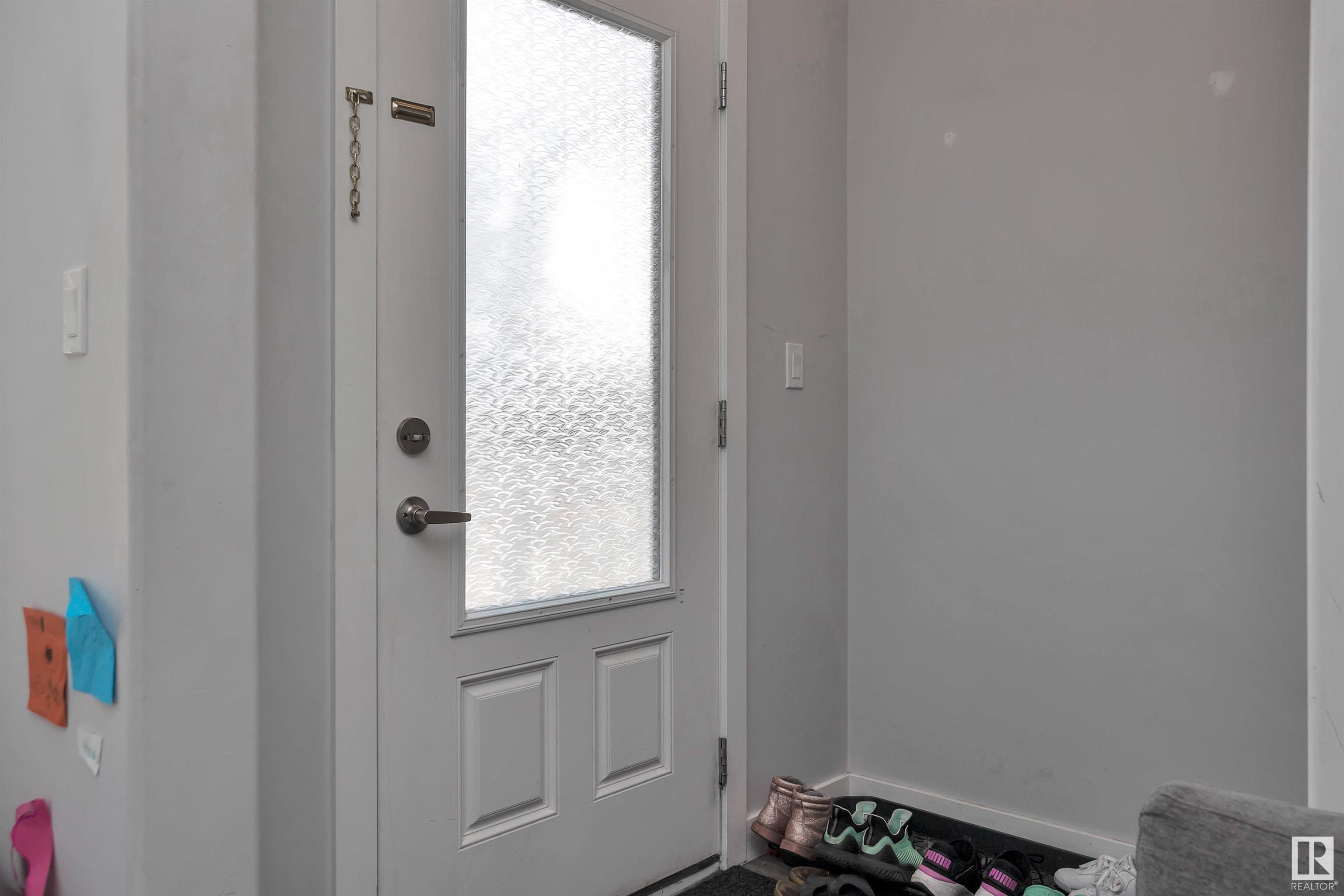 16307 100 Avenue