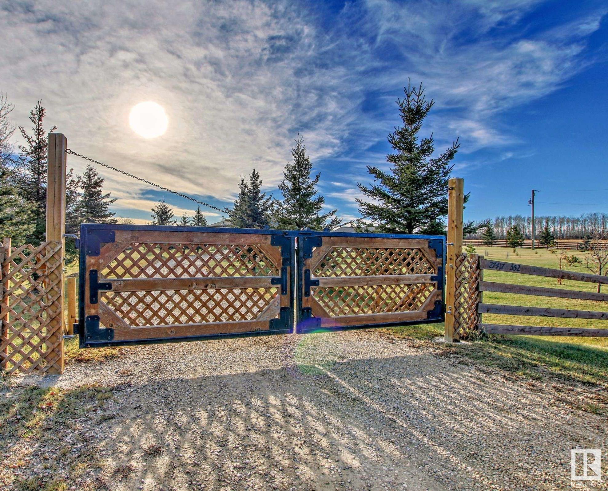 27417 TWP RD 552