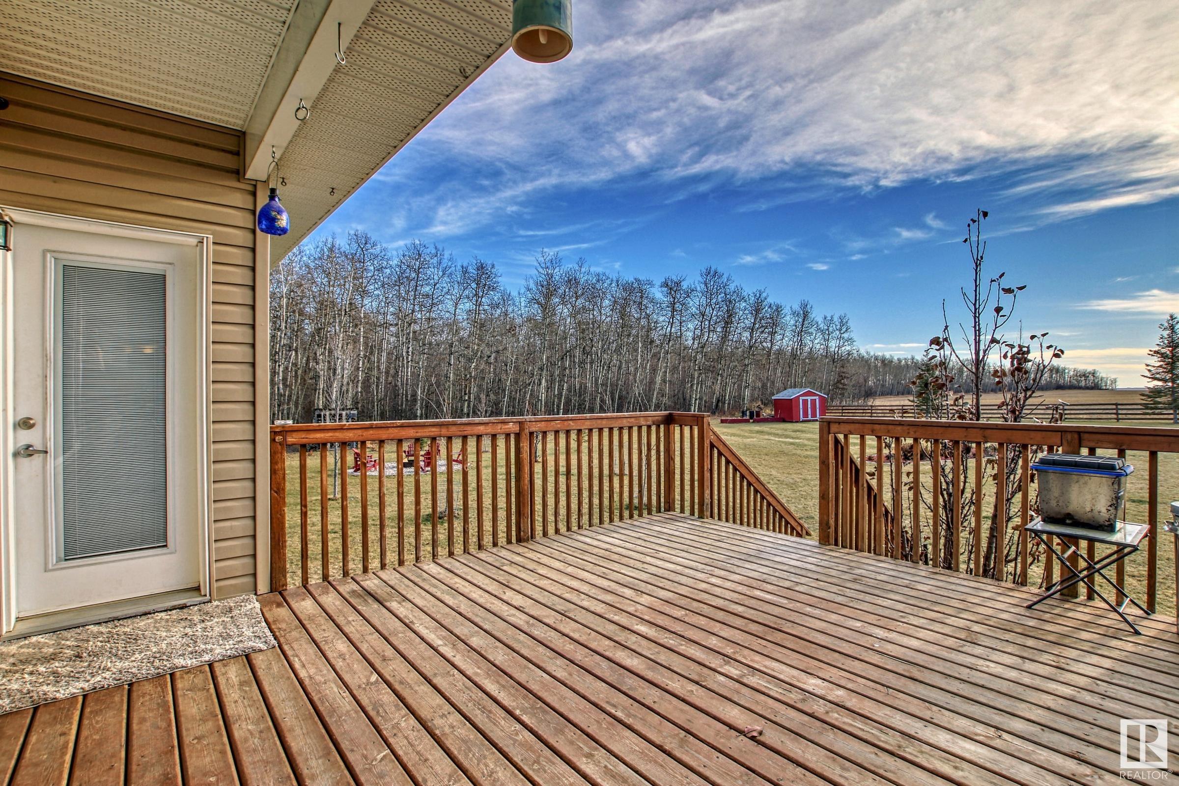 27417 TWP RD 552