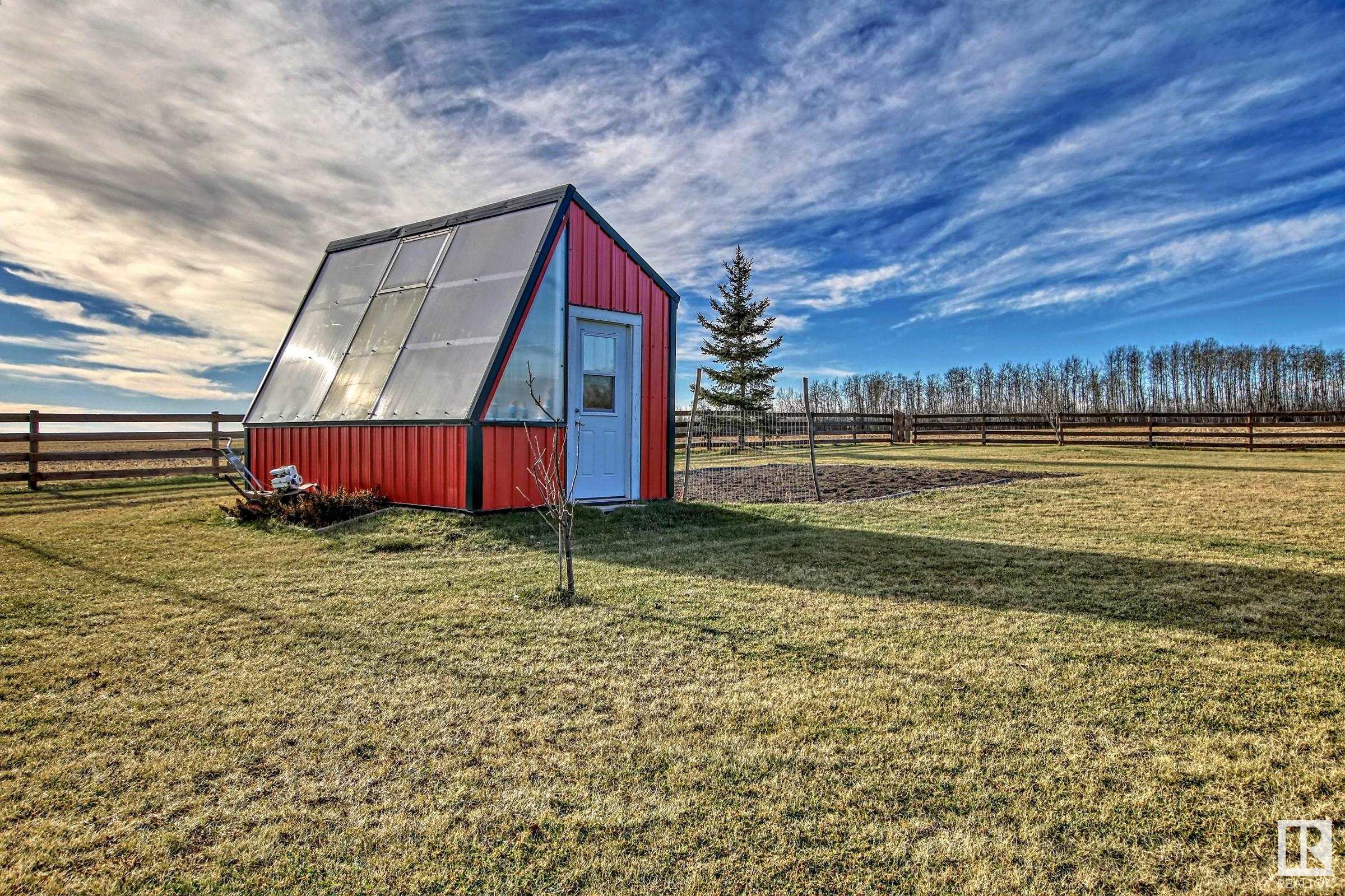 27417 TWP RD 552