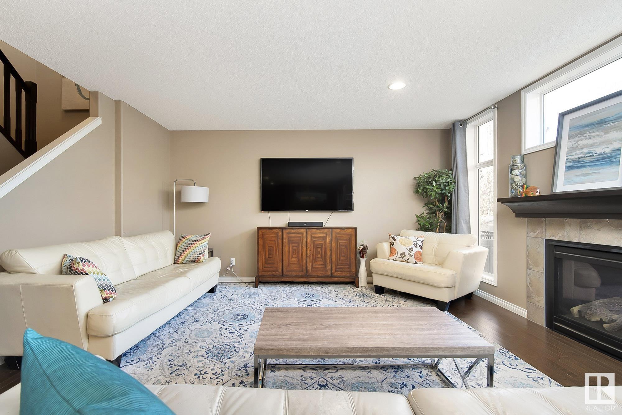 363 DAVENPORT Drive