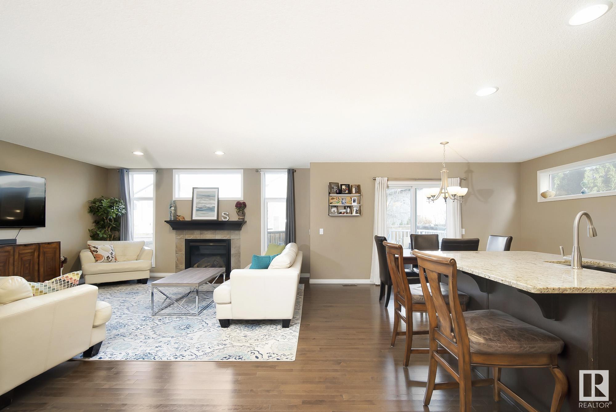 363 DAVENPORT Drive