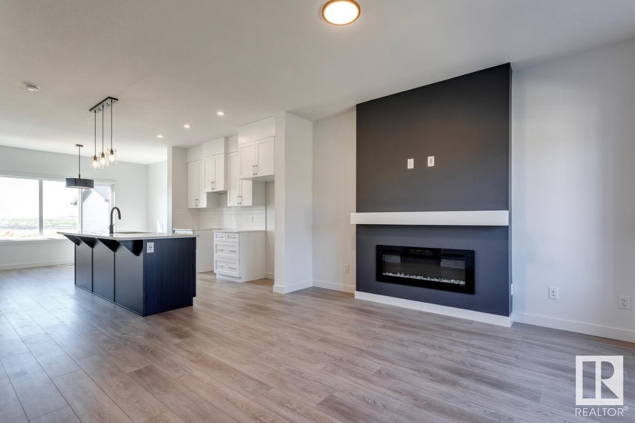 102 REDSPUR Drive