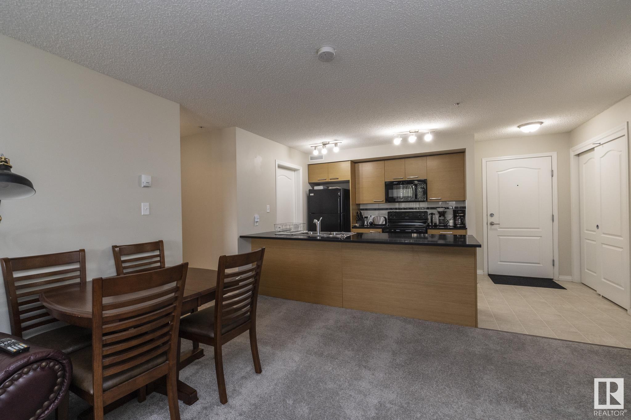 7343 South Terwillegar Drive