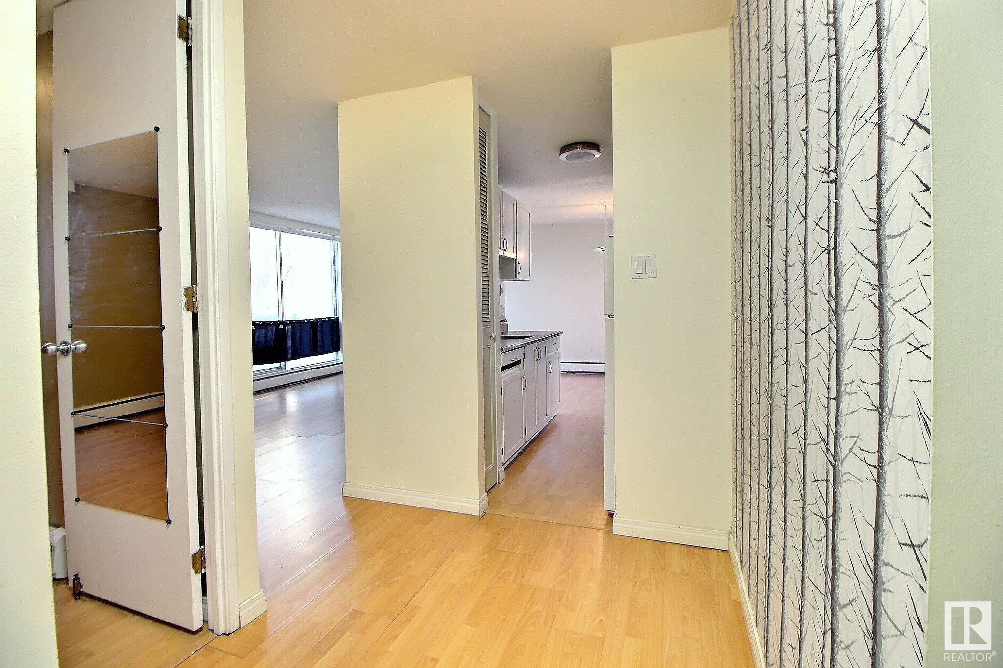 10883 Saskatchewan Drive