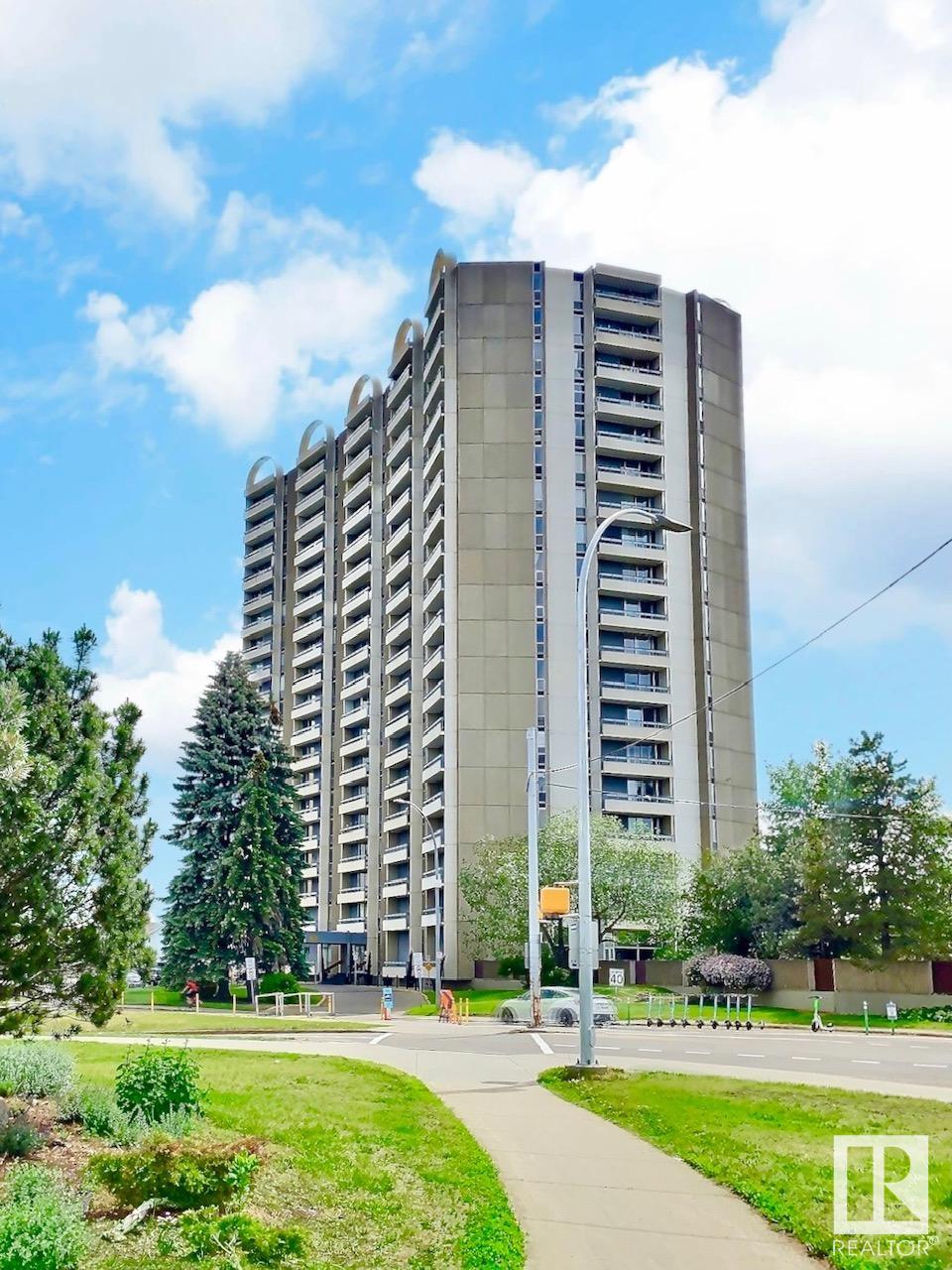 10883 Saskatchewan Drive