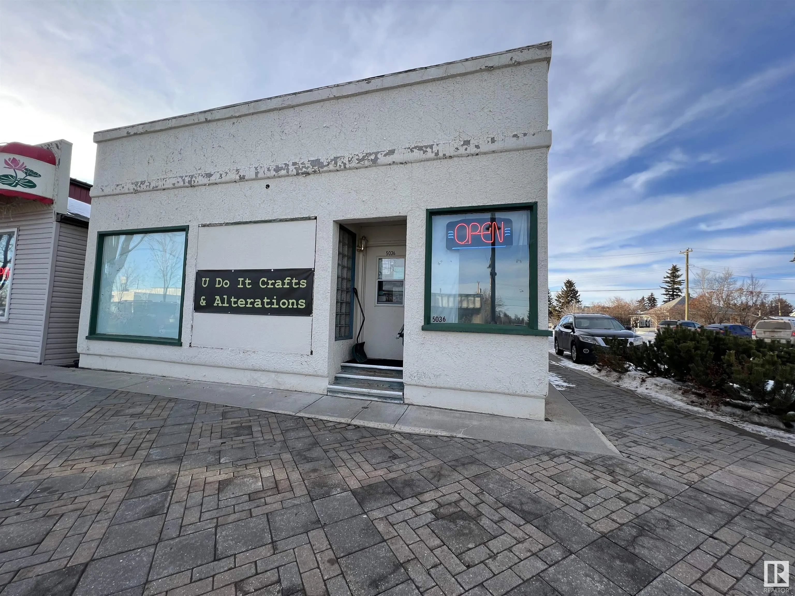 5036 50 Street