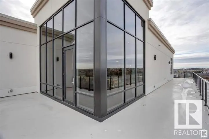 200 BELLEROSE Drive