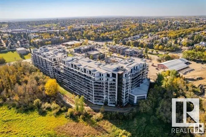 200 BELLEROSE Drive