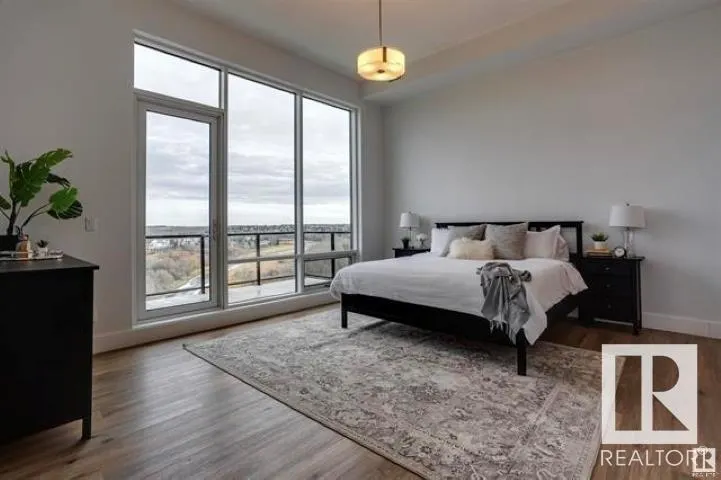 200 BELLEROSE Drive