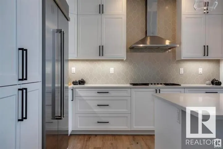 200 BELLEROSE Drive
