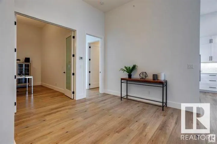 200 BELLEROSE Drive