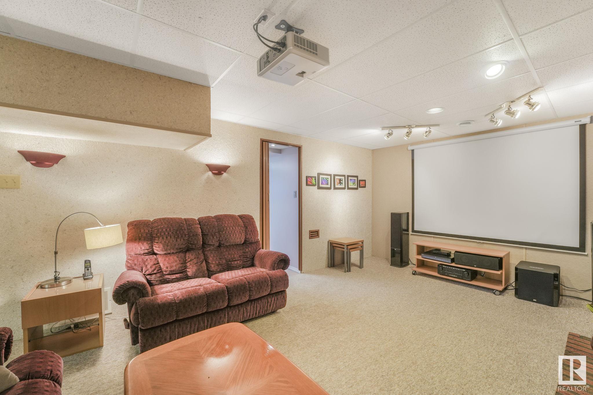 80 ROSEWOOD Drive