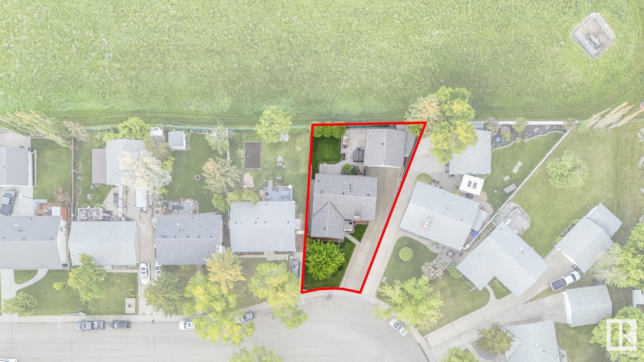 80 ROSEWOOD Drive