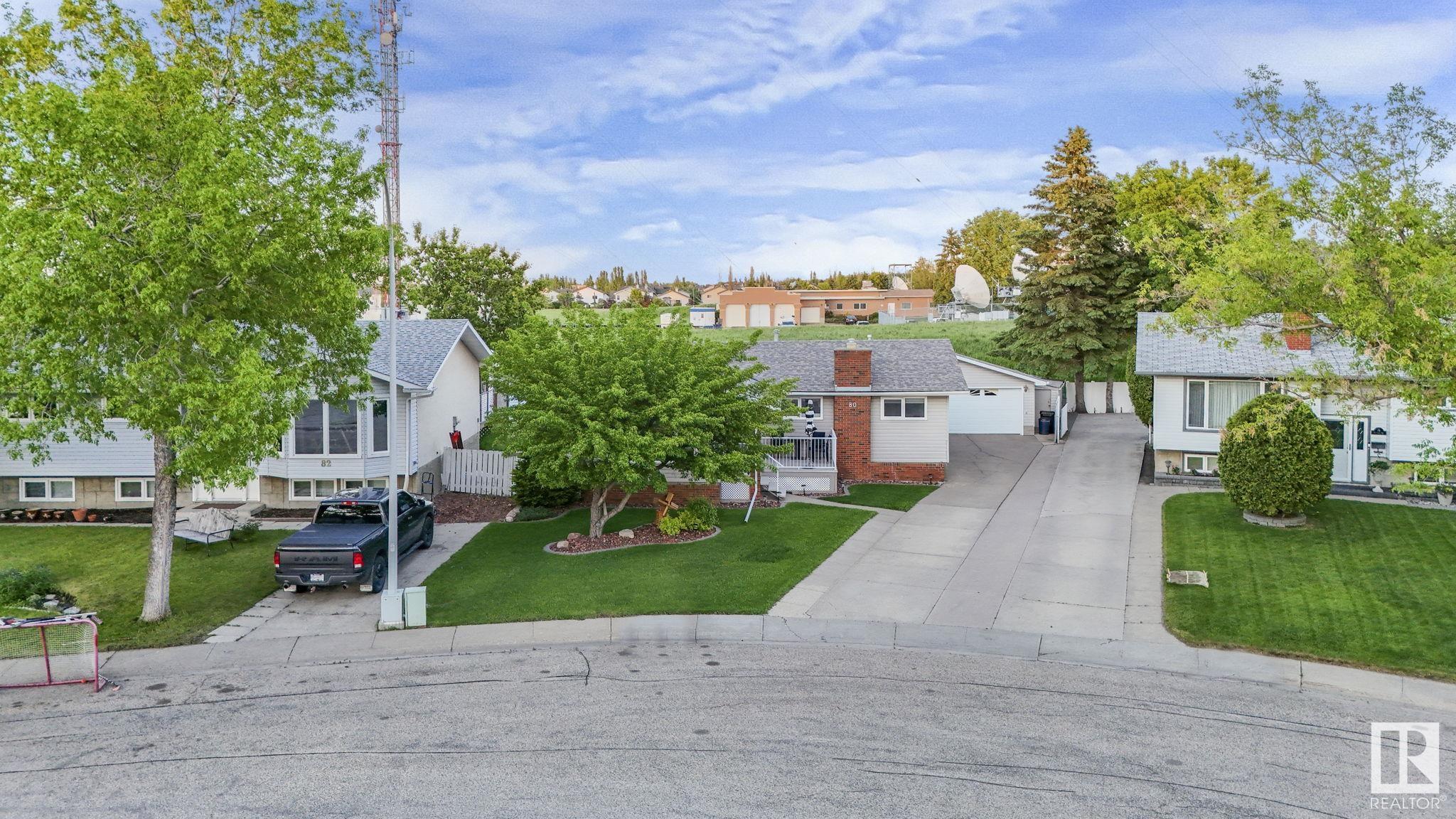 80 ROSEWOOD Drive