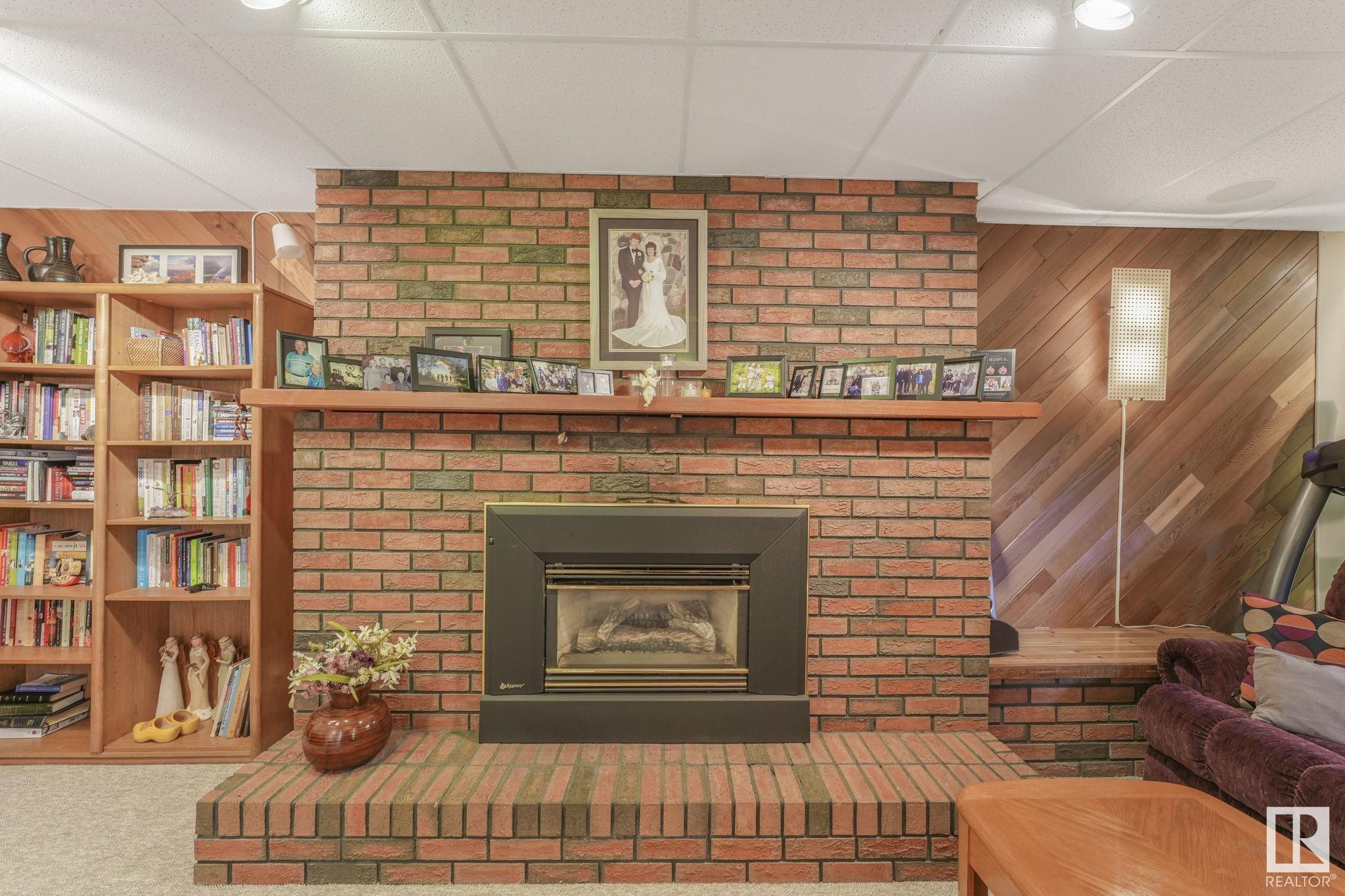 80 ROSEWOOD Drive