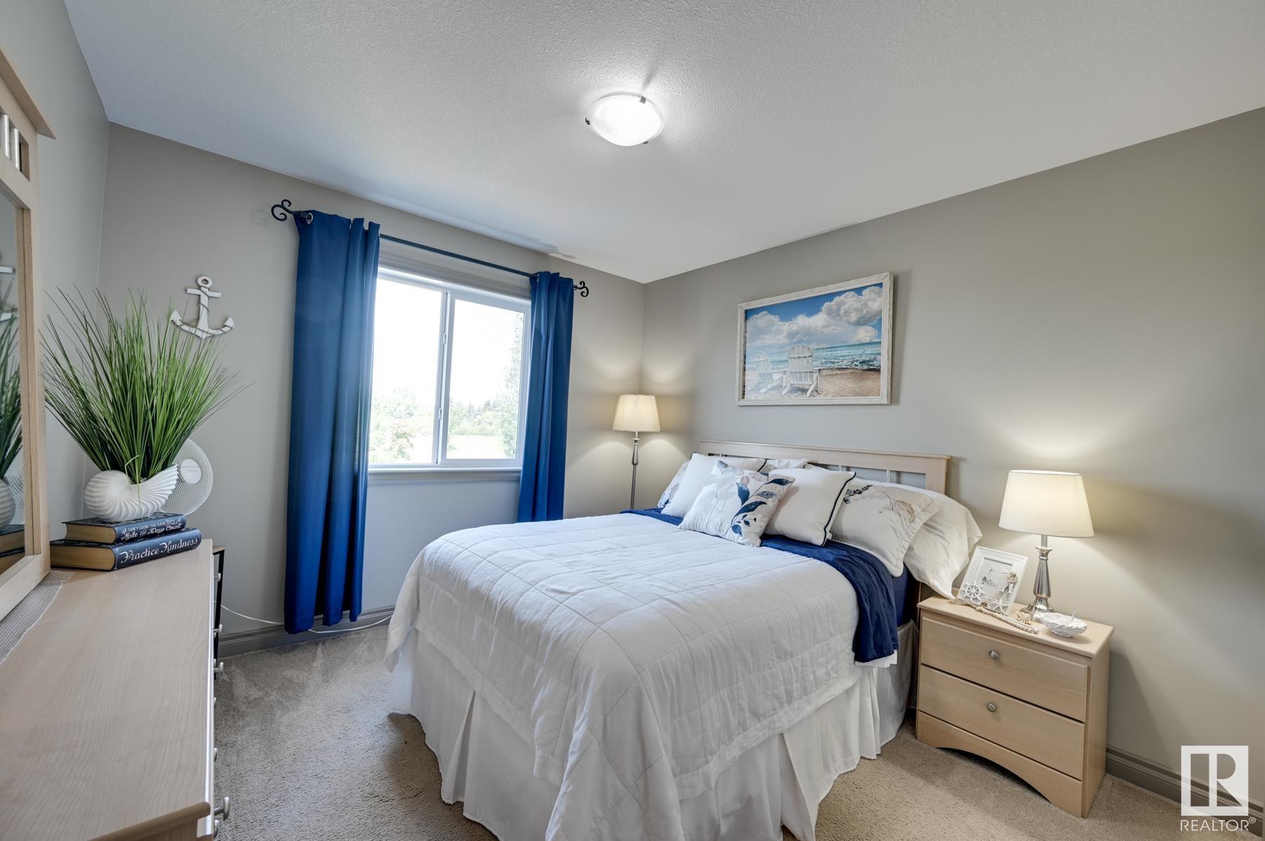18 HILLCREST Point(e)