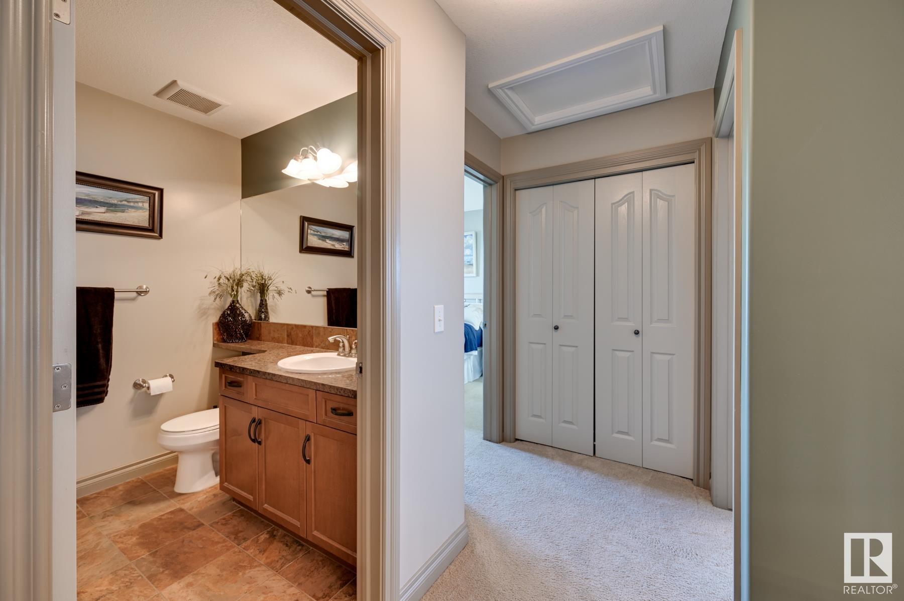 18 HILLCREST Point(e)