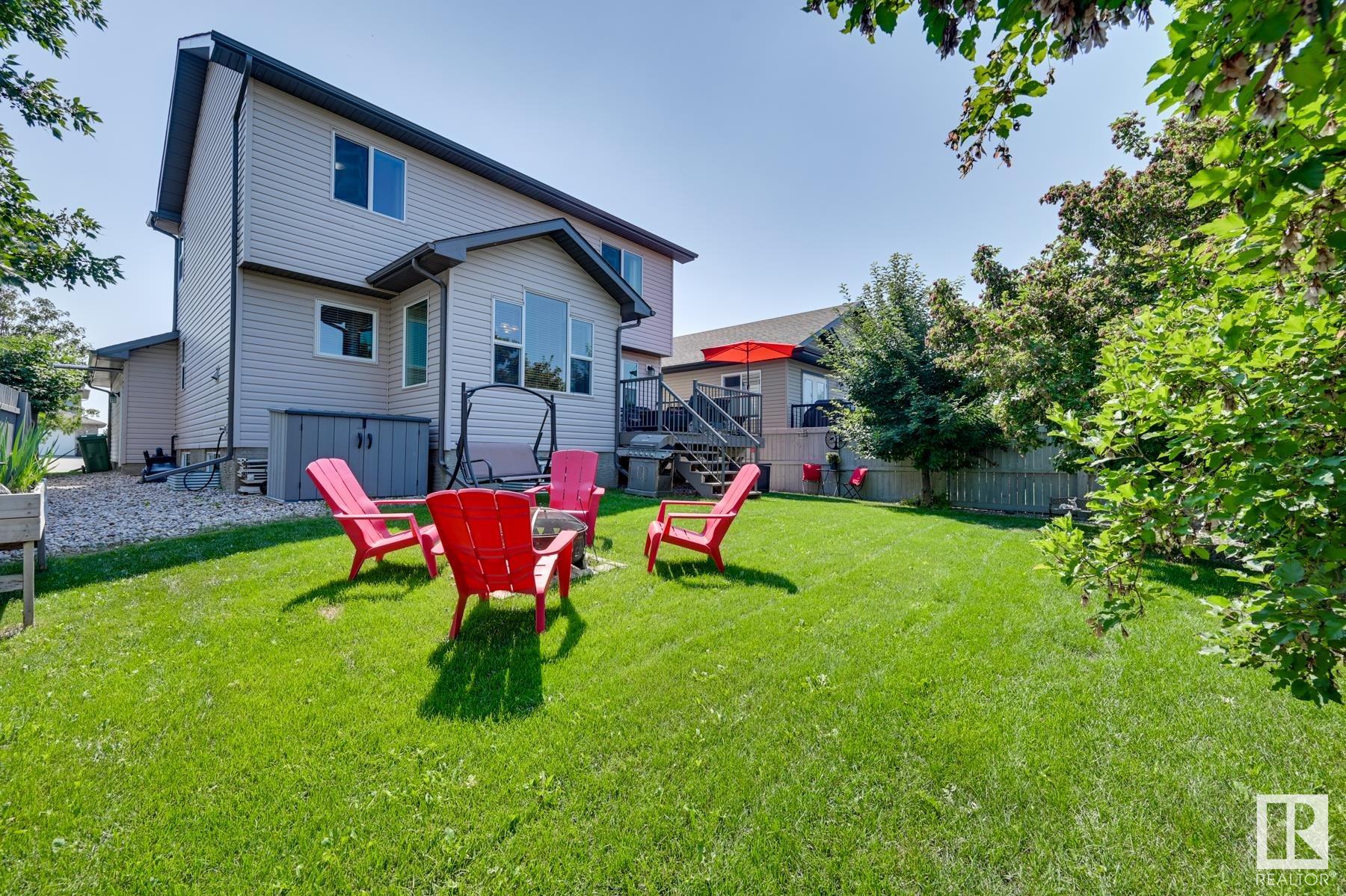 18 HILLCREST Point(e)