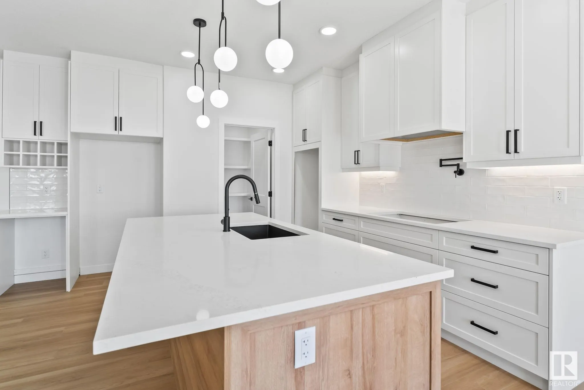 73 Edgefield Way