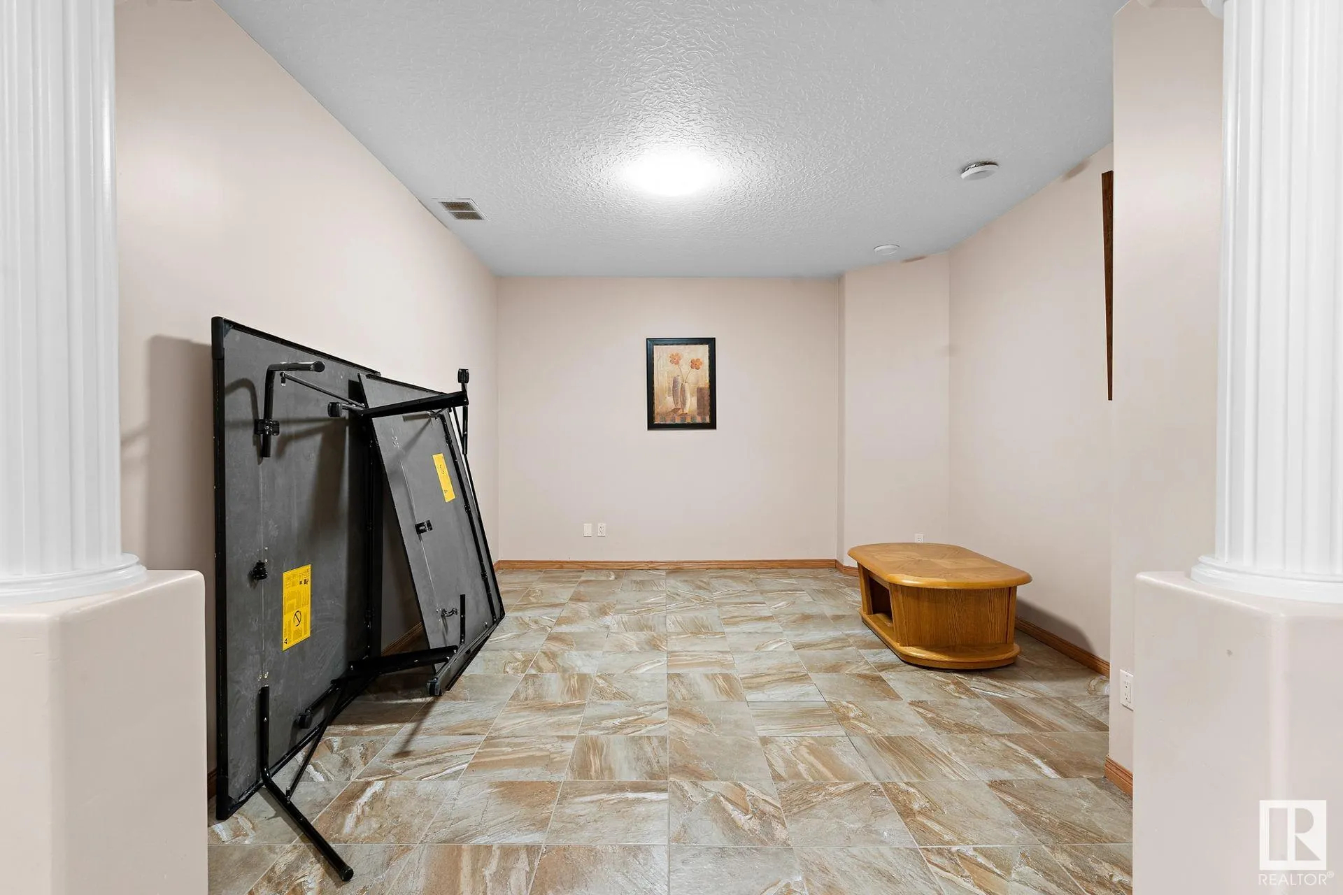 285 ESTATE Drive