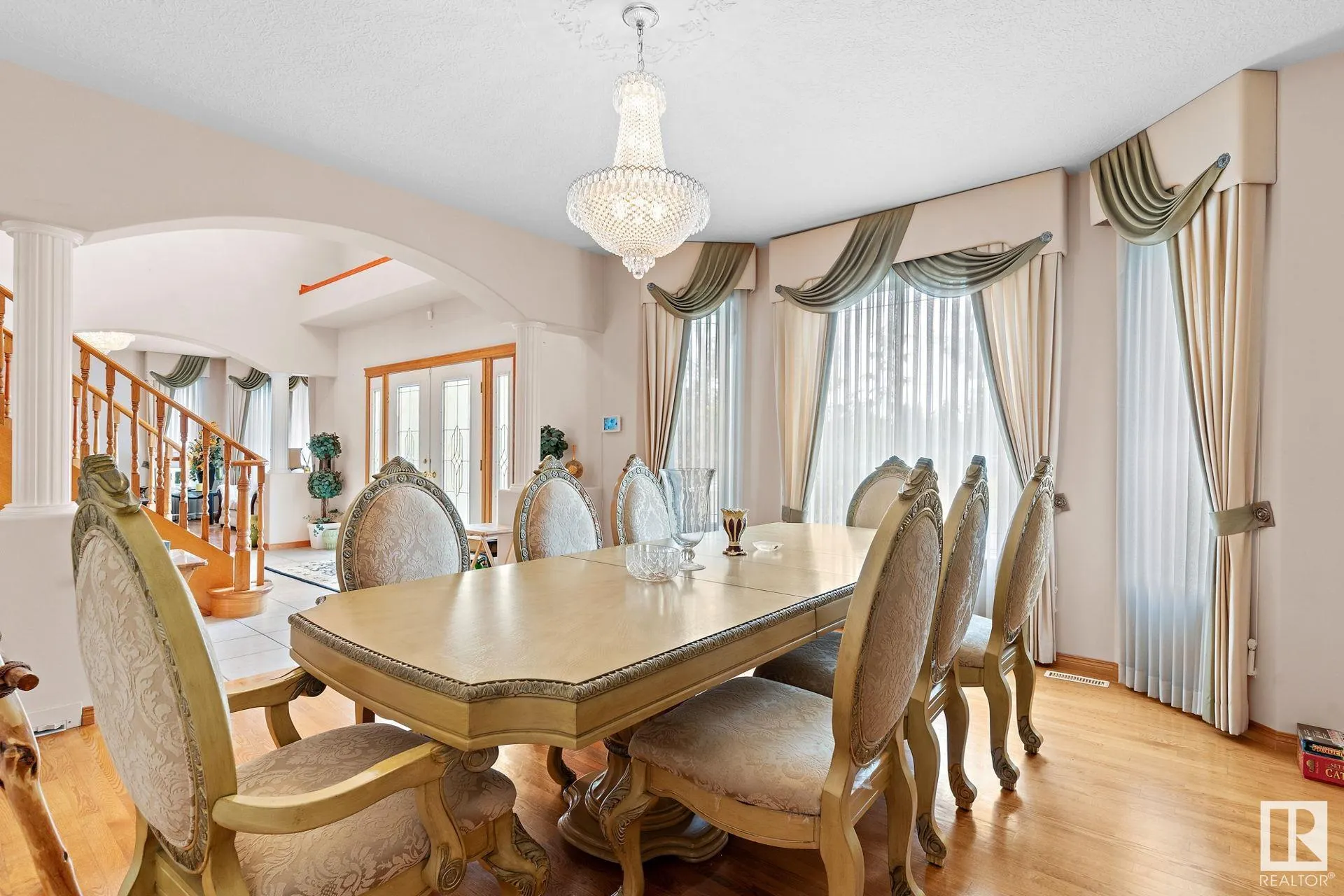 285 ESTATE Drive