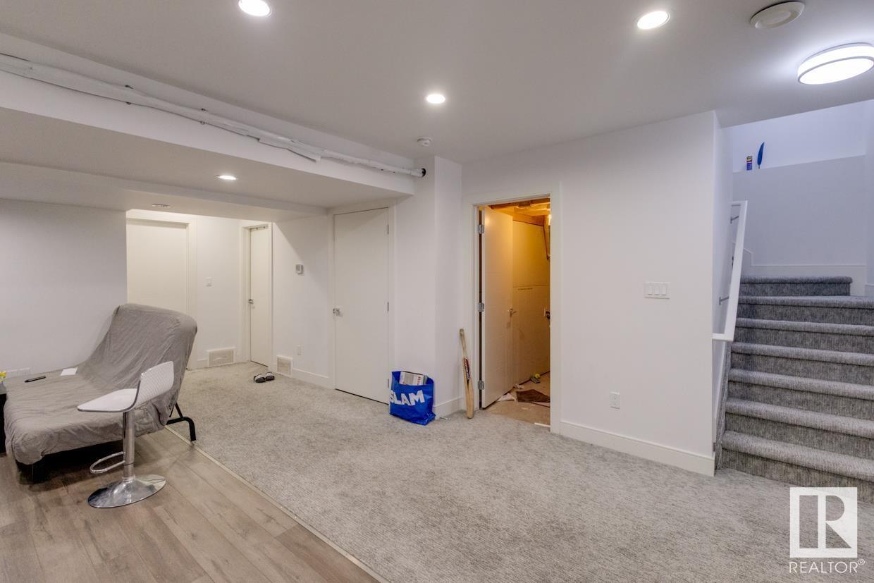 11045 85 Avenue