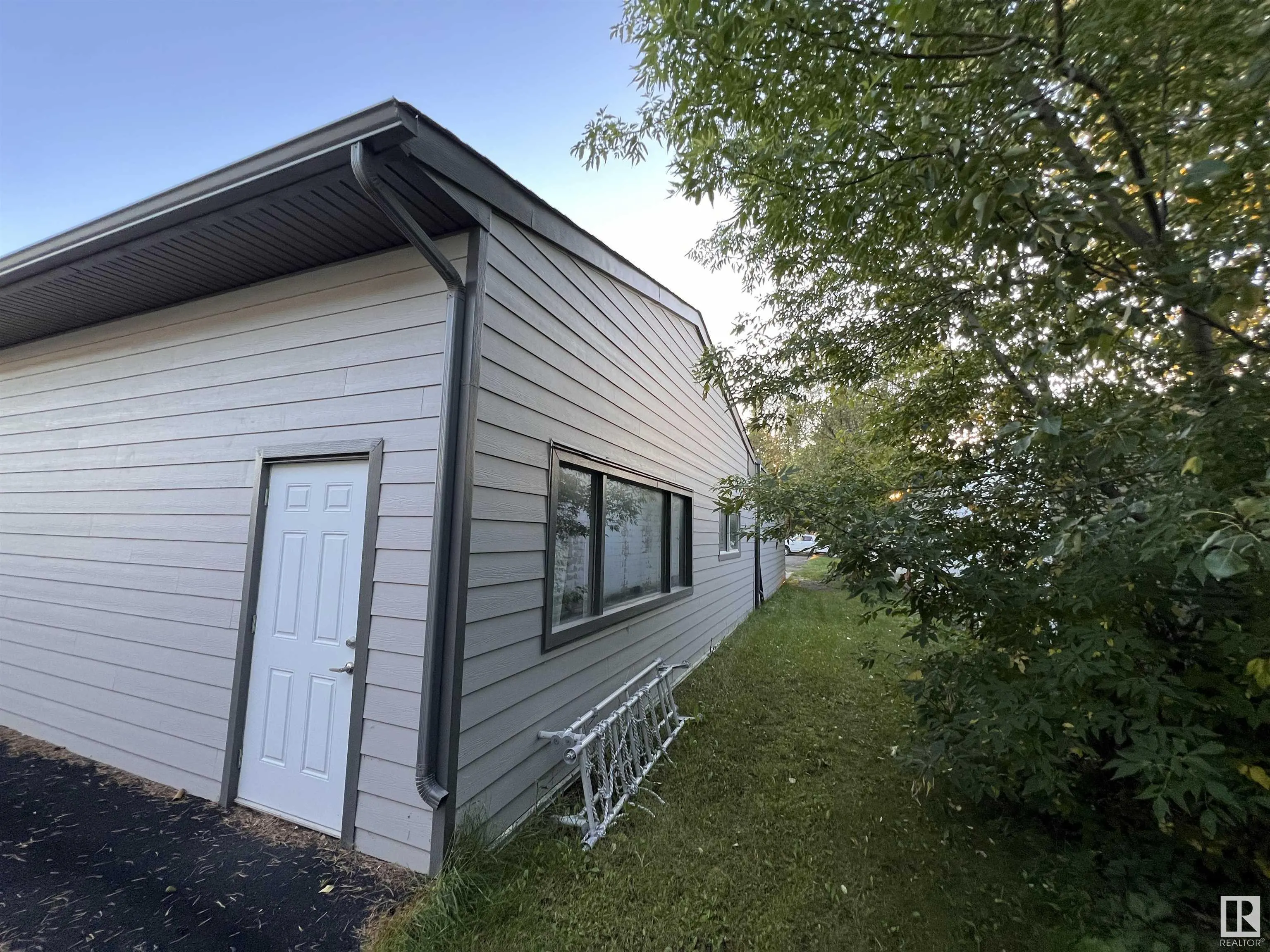70 OSWALD Drive