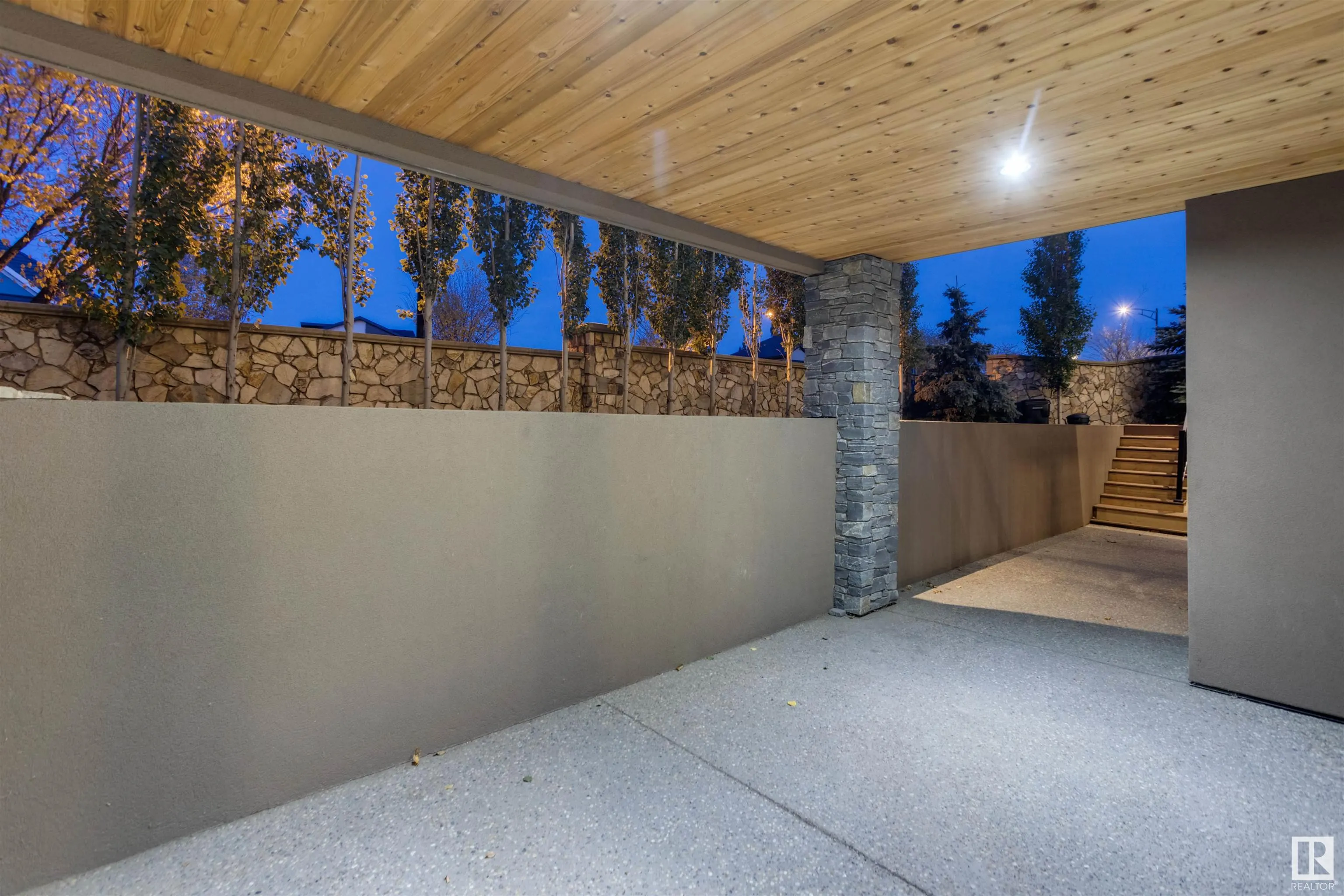 2807 WHEATON Drive