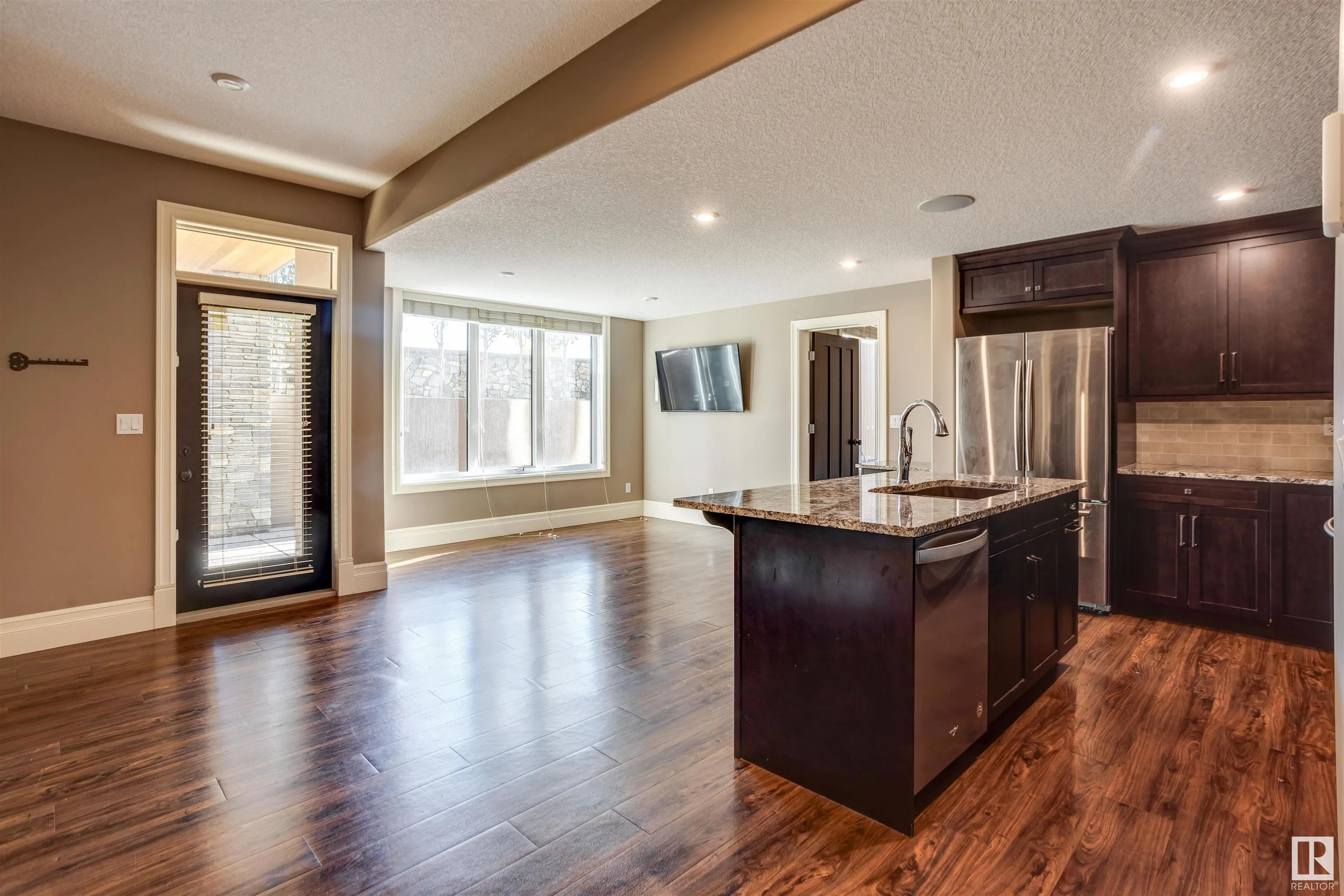 2807 WHEATON Drive