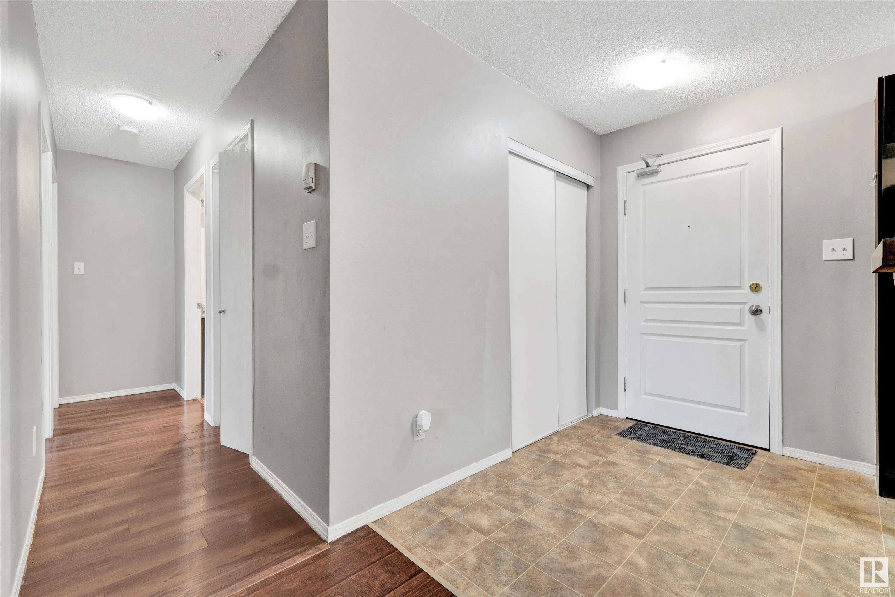 1180 HYNDMAN Road