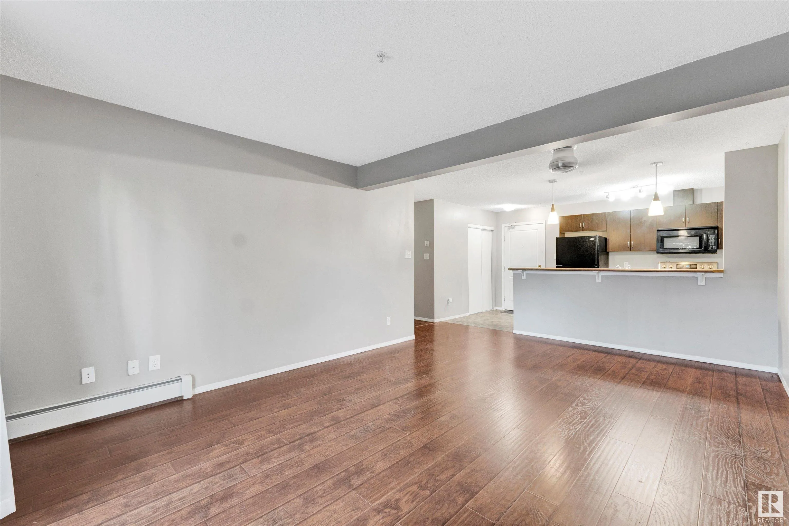 1180 HYNDMAN Road