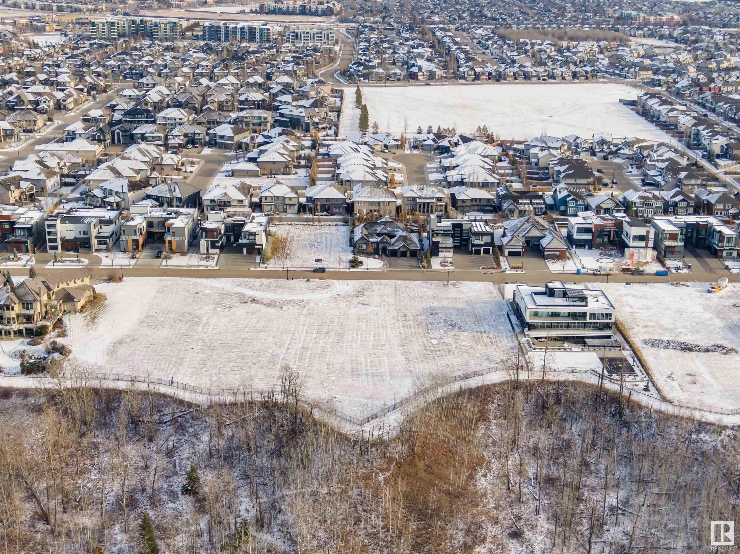 34 WINDERMERE Drive