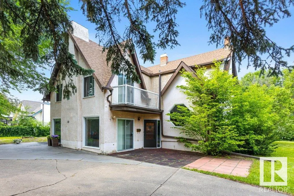 25 SUNNYSIDE Crescent