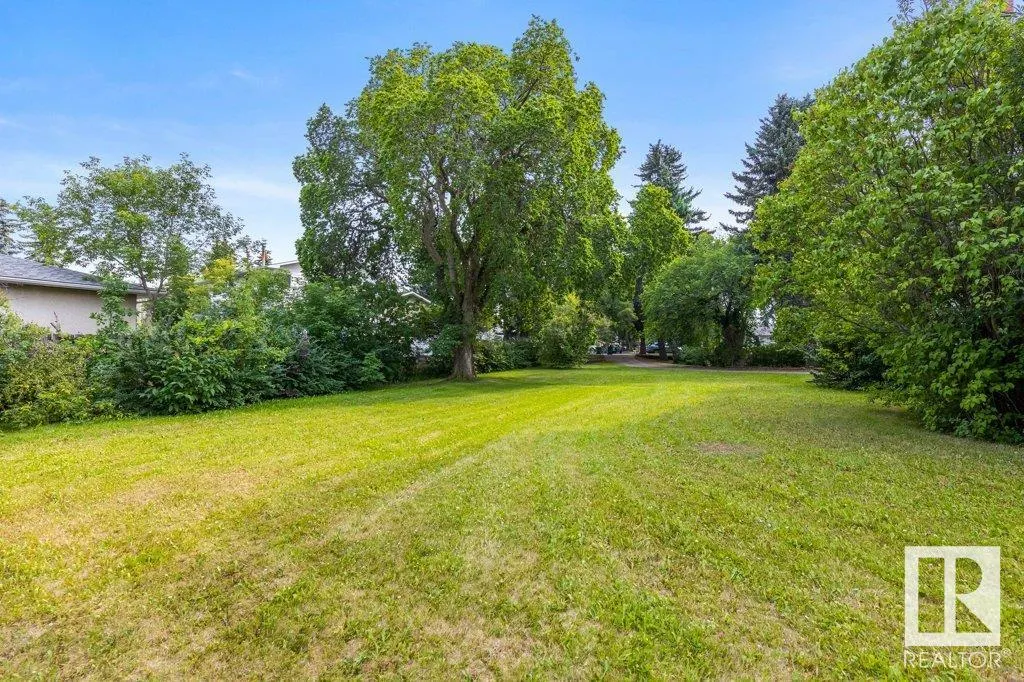 25 SUNNYSIDE Crescent