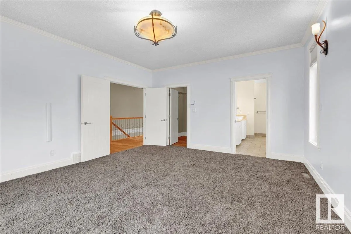 27 KINGDOM Place
