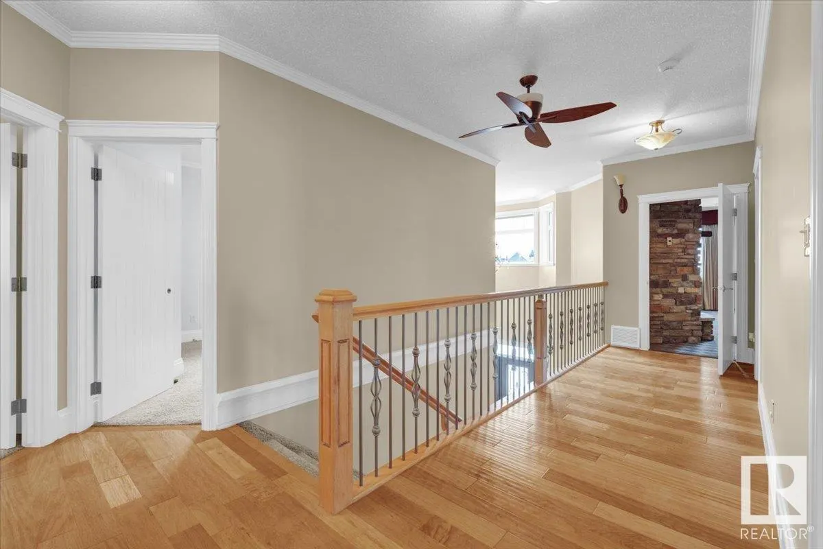27 KINGDOM Place