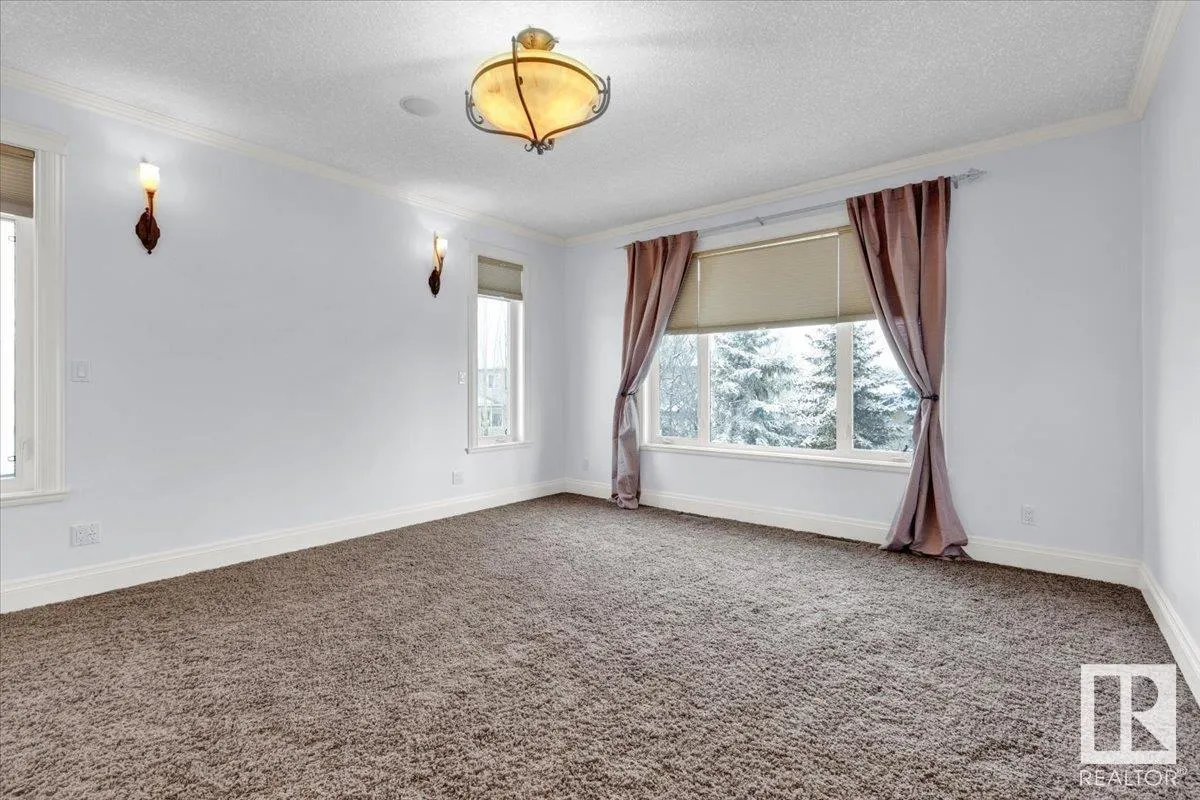 27 KINGDOM Place