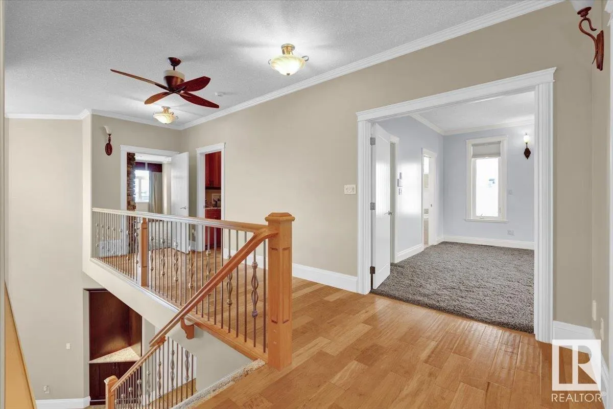 27 KINGDOM Place