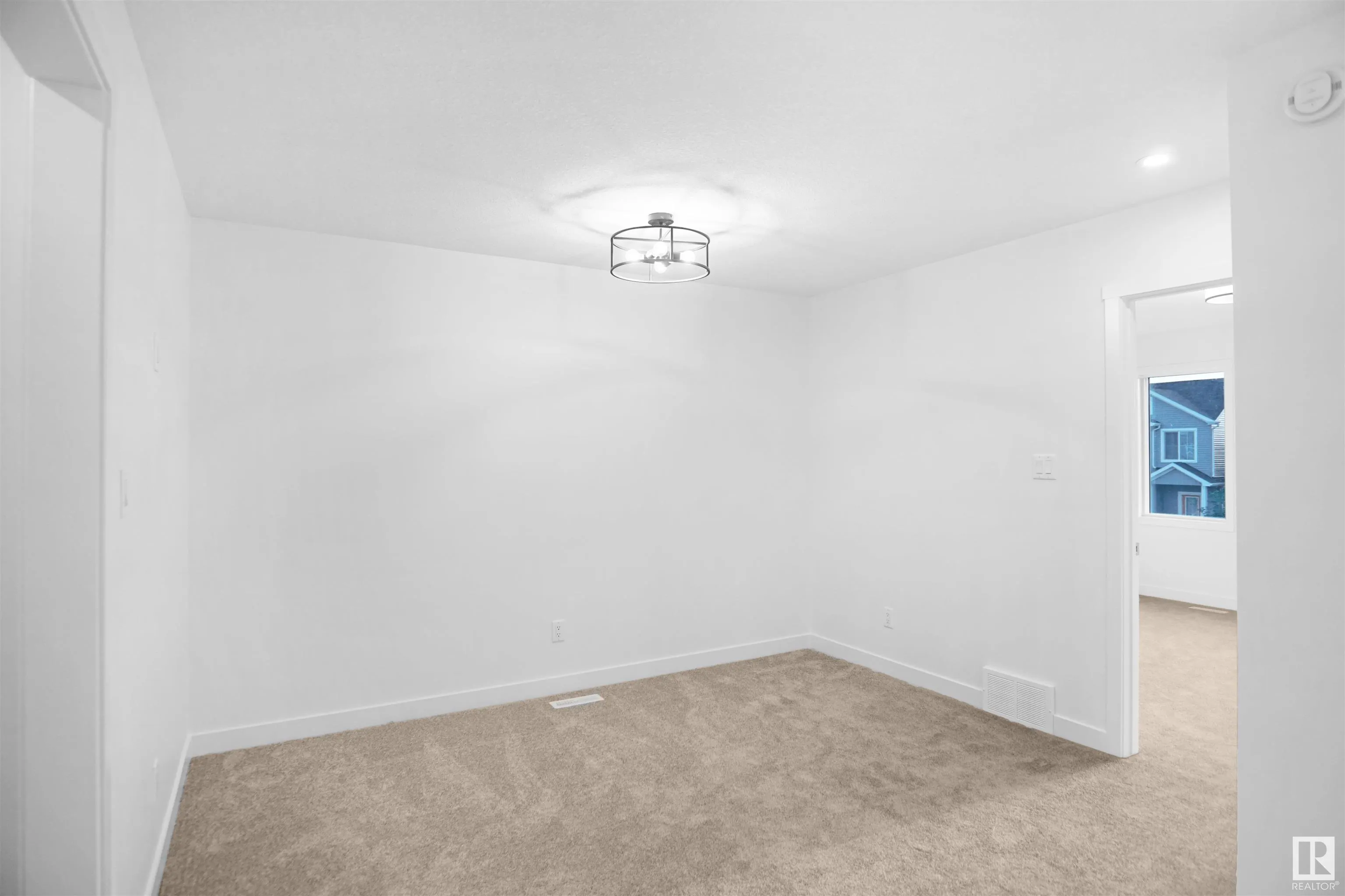 266 SUNLAND Way