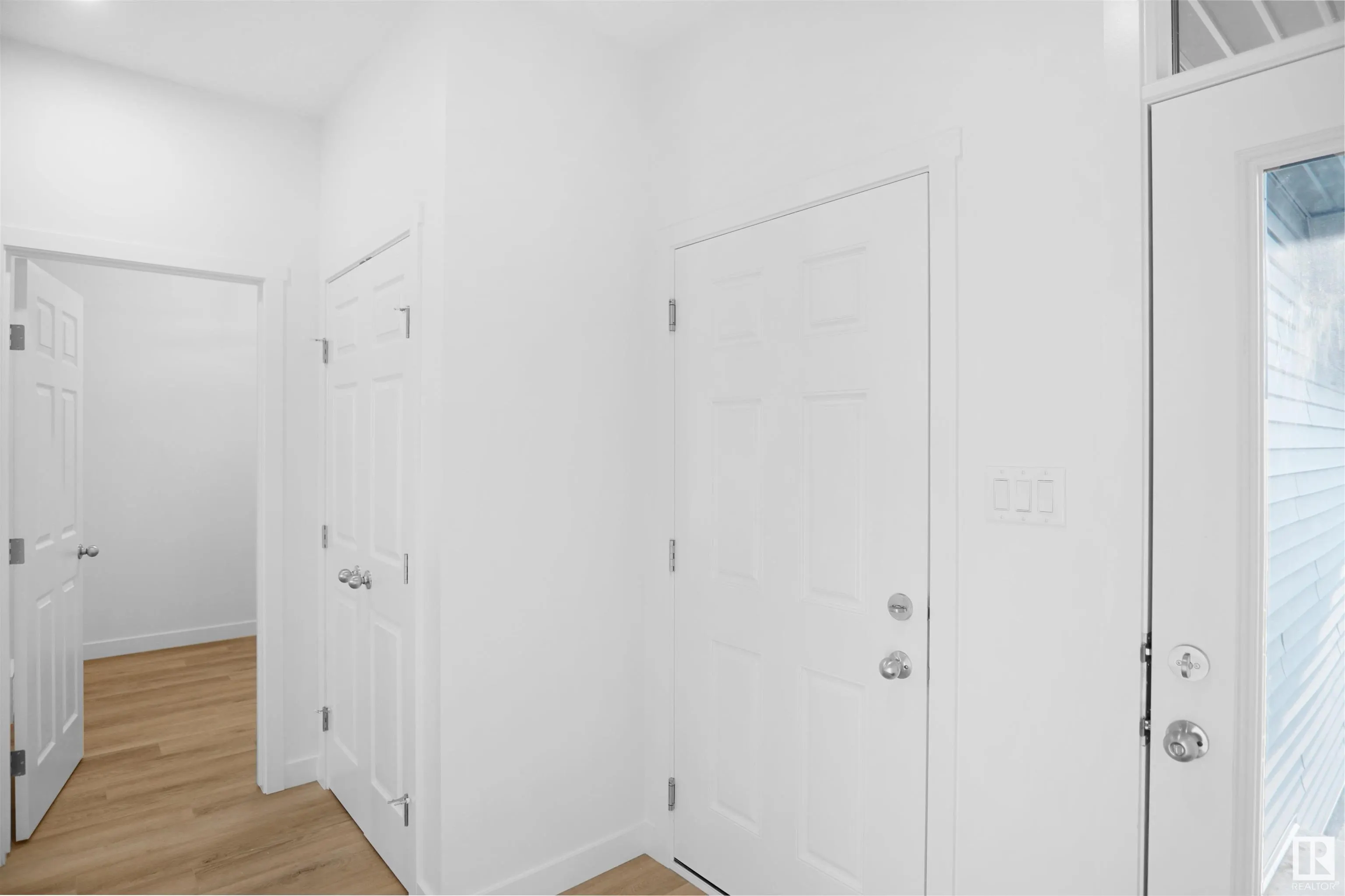 266 SUNLAND Way