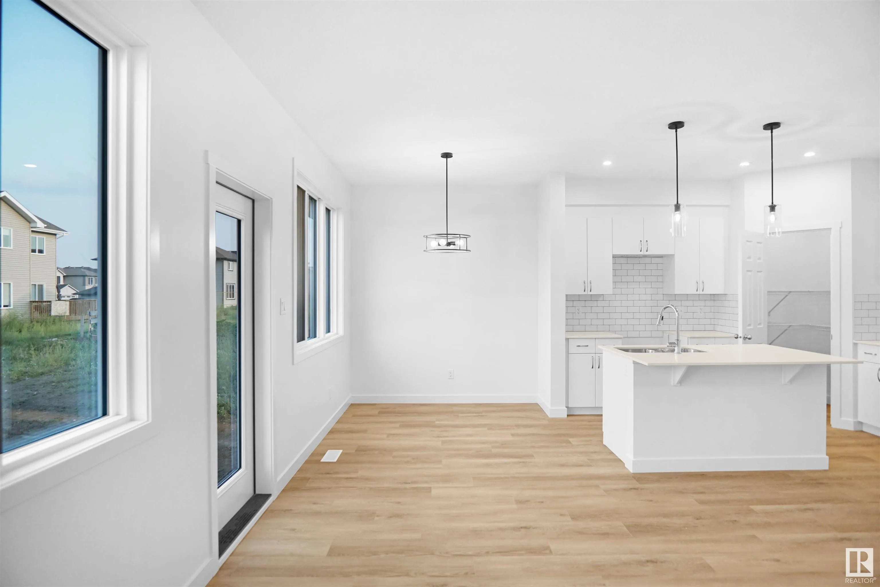 266 SUNLAND Way