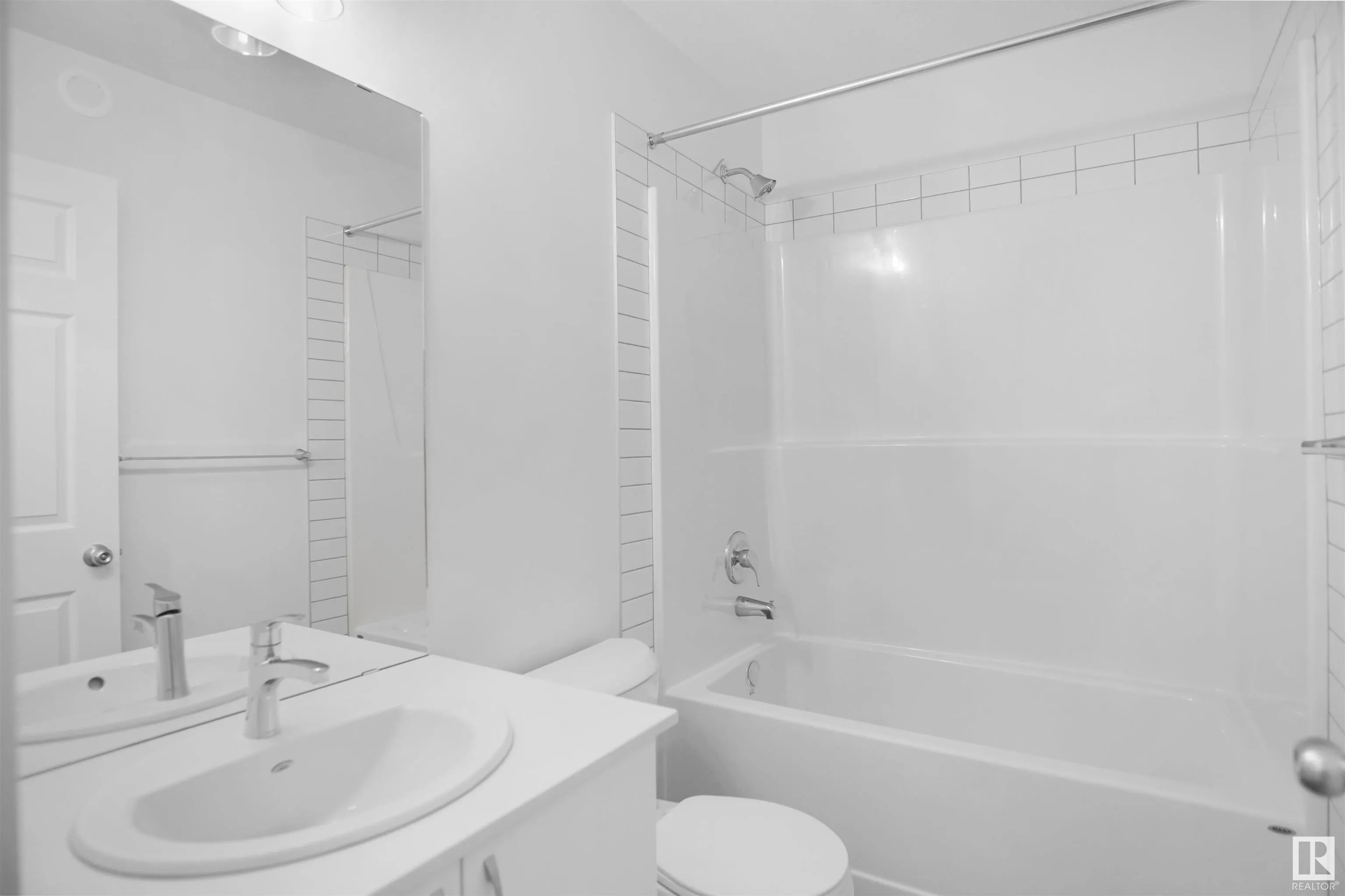 266 SUNLAND Way
