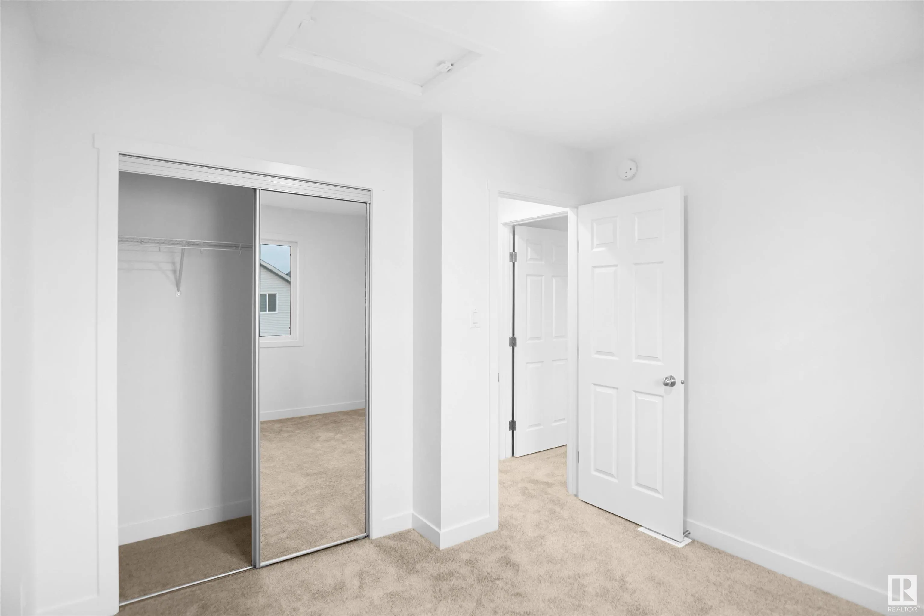 266 SUNLAND Way