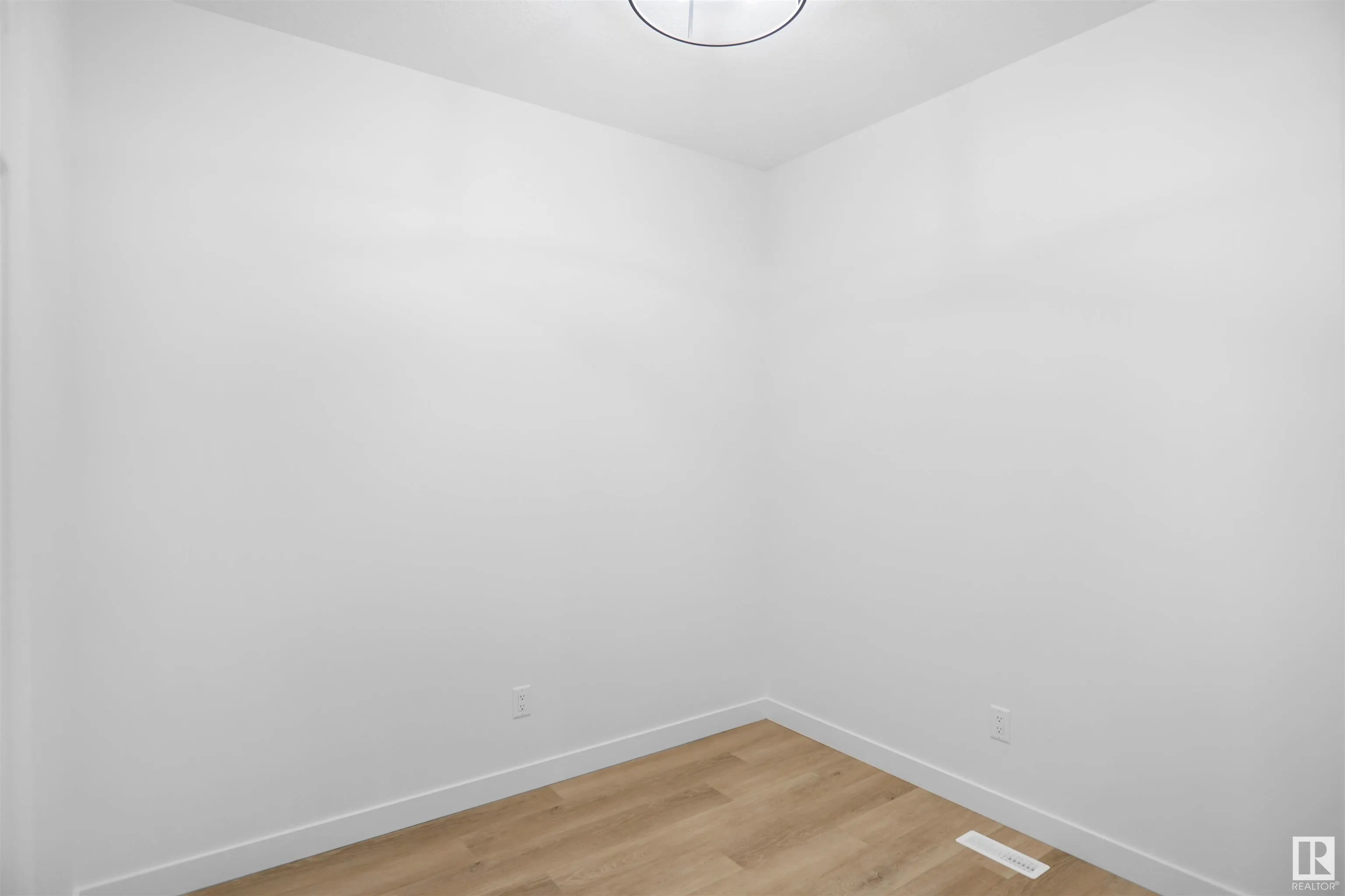 266 SUNLAND Way