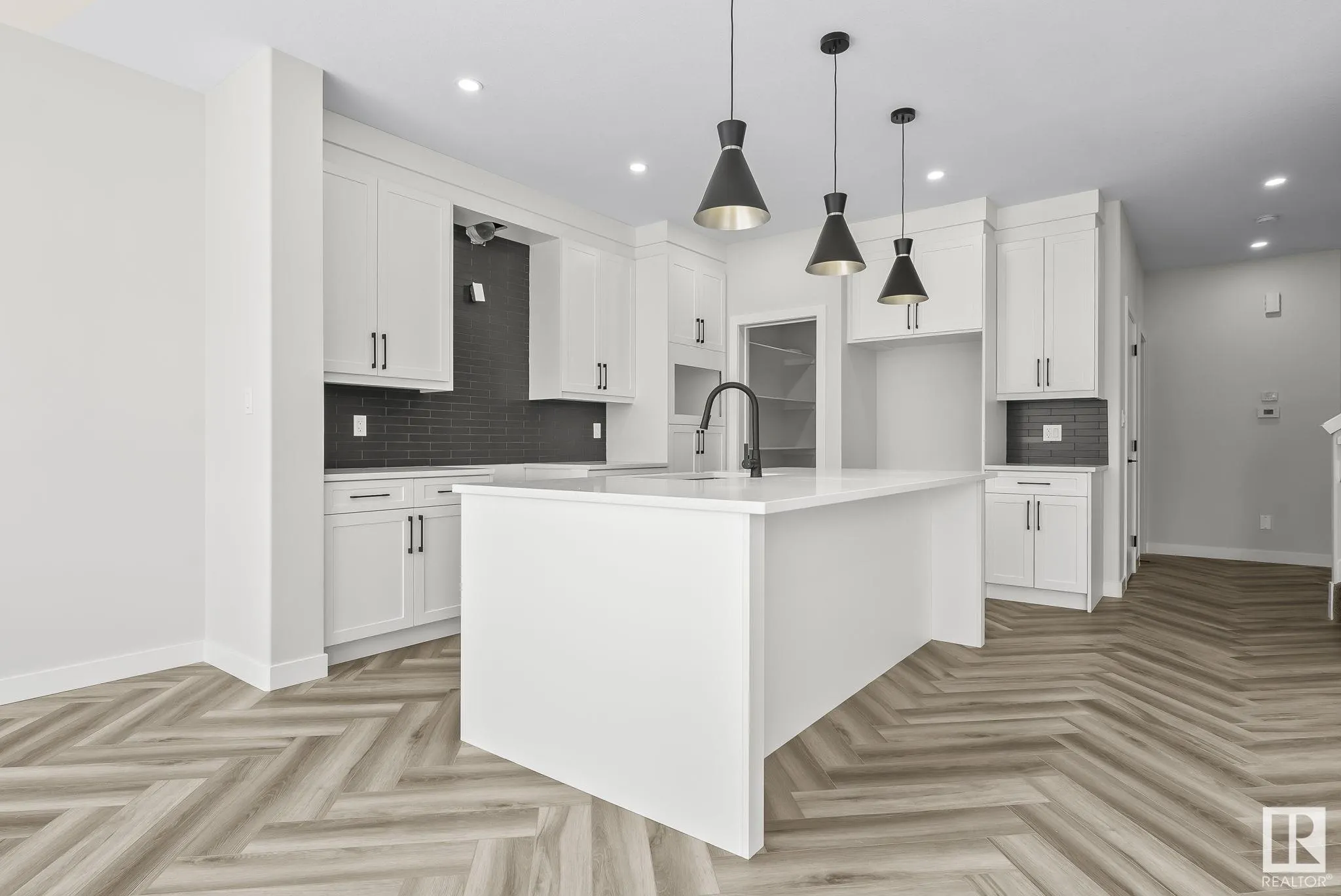 144 Larch Crescent