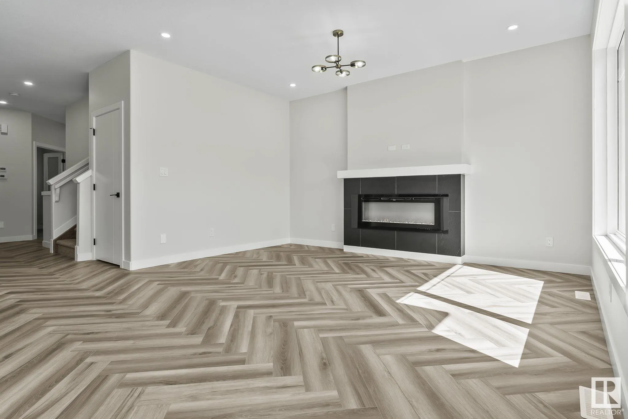144 Larch Crescent