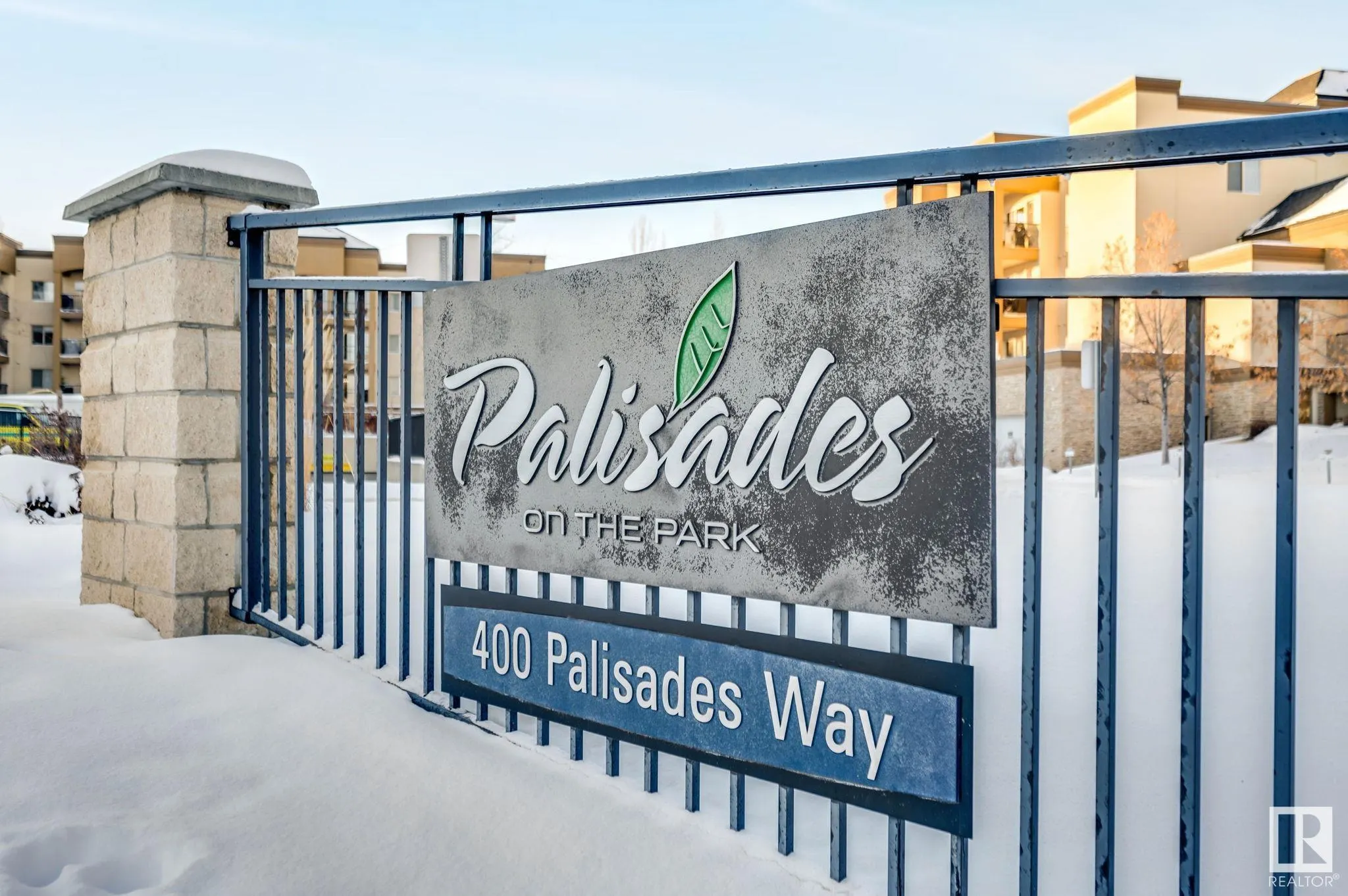 400 PALISADES Way