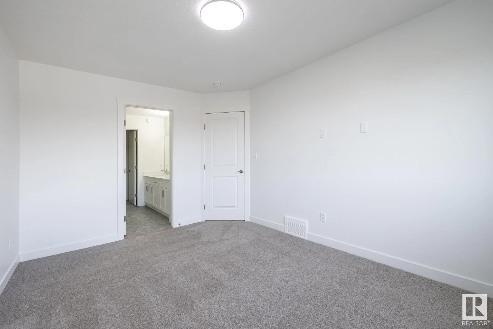 214 Salisbury Way