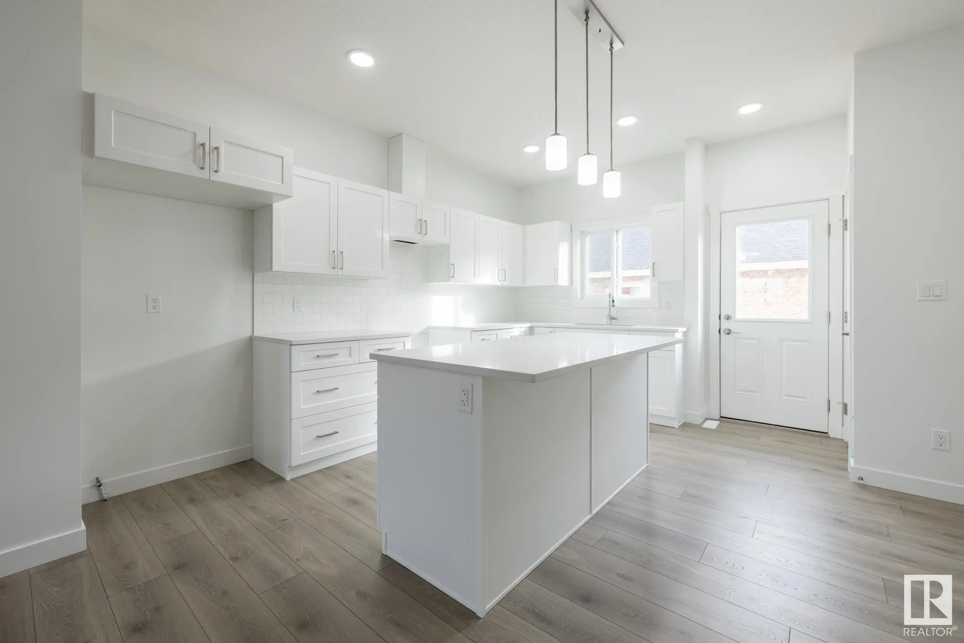 214 Salisbury Way